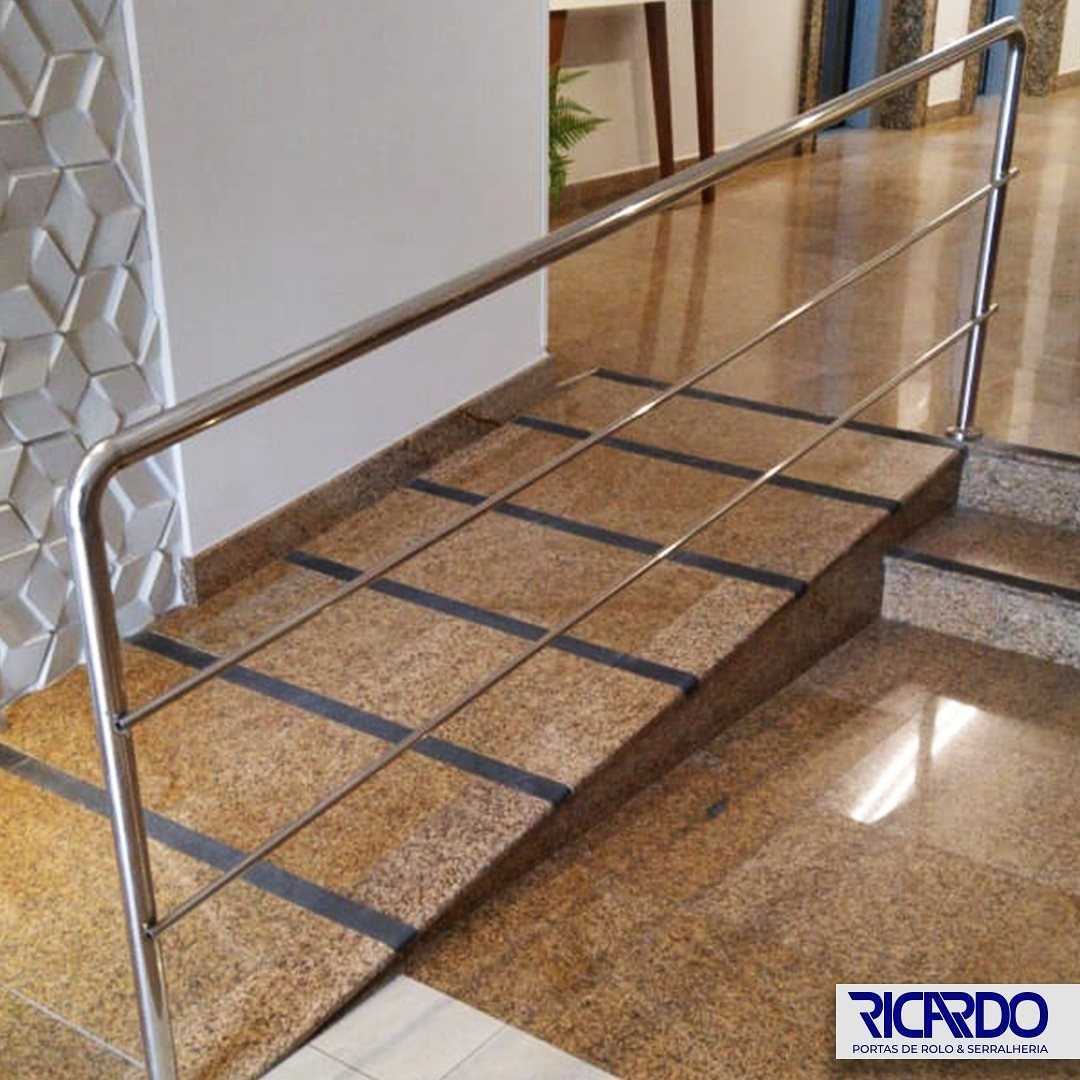 Fabricação e Instalação de Corrimão